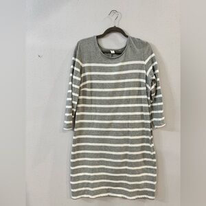Ladies Old Navy Size L Heather Grey w/White Stripes Dress. Fits Size 10-12.